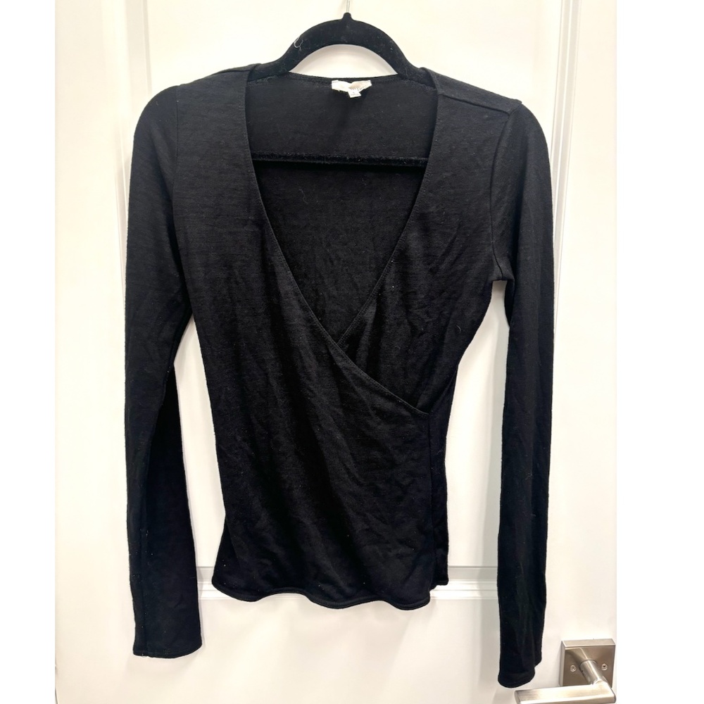 ARITZIA-Wildfred Free Crossover Top (Small)